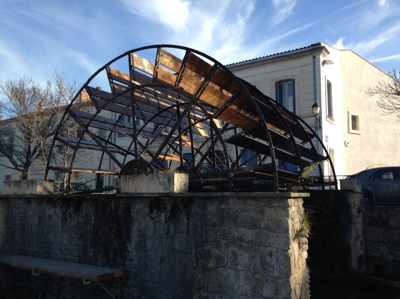 L-Isle-sur-la-Sorgue water wheel