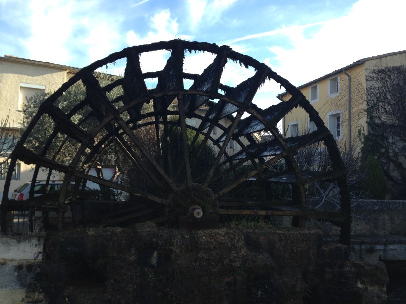 L-Isle-sur-la-Sorgue water wheel