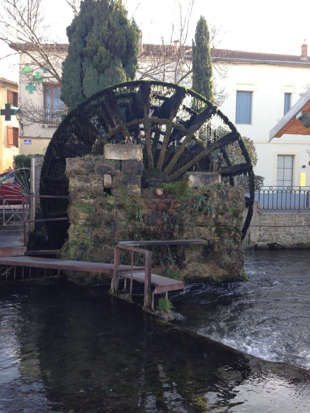 L-Isle-sur-la-Sorgue water wheel